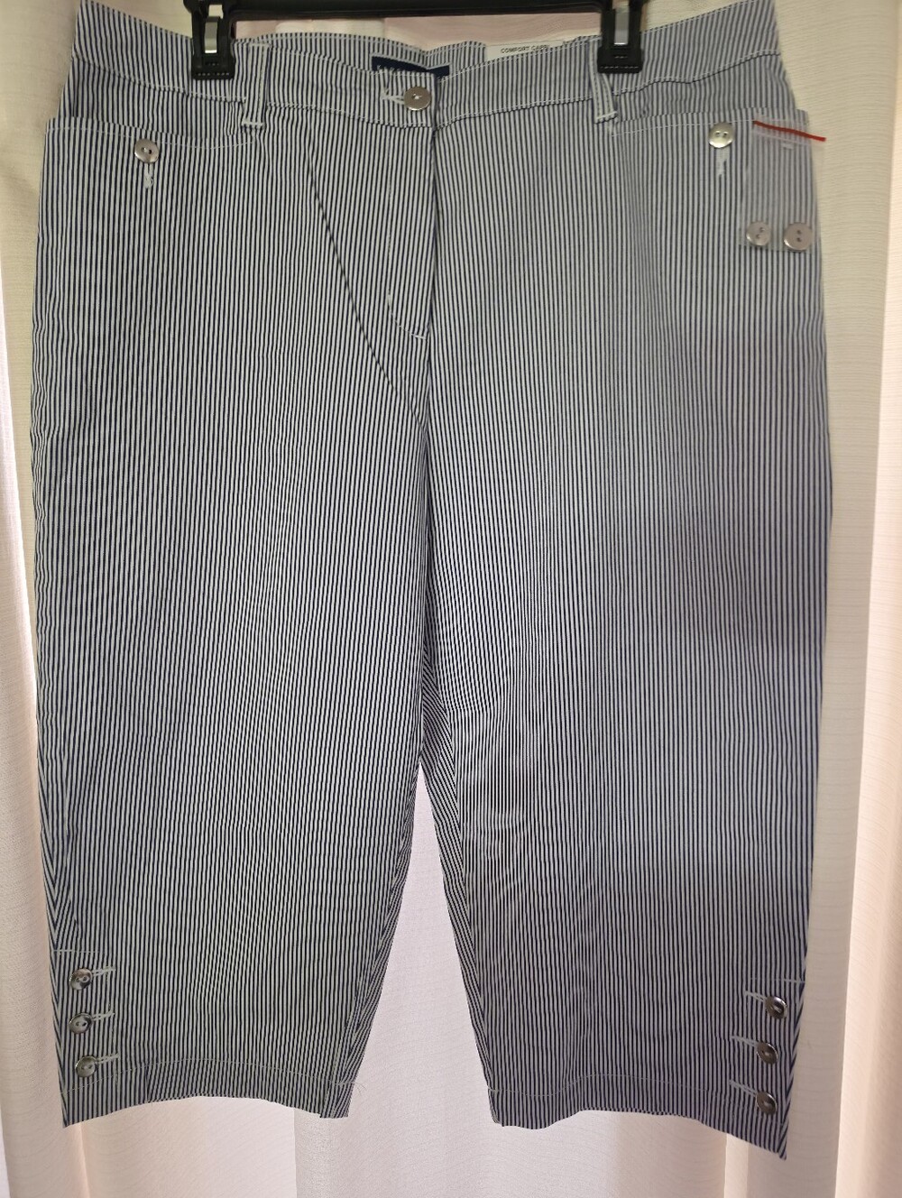NWT sz 16 Petite Karen Scott Tummy Control Comfort Capris Navy Pinstripe